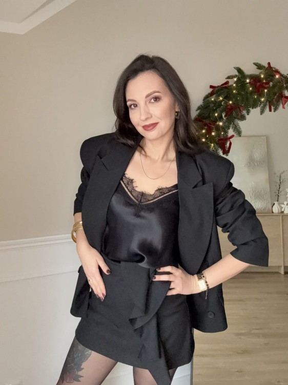 Bluzka z koronką top satynowy one fashion czarny 5.JPG